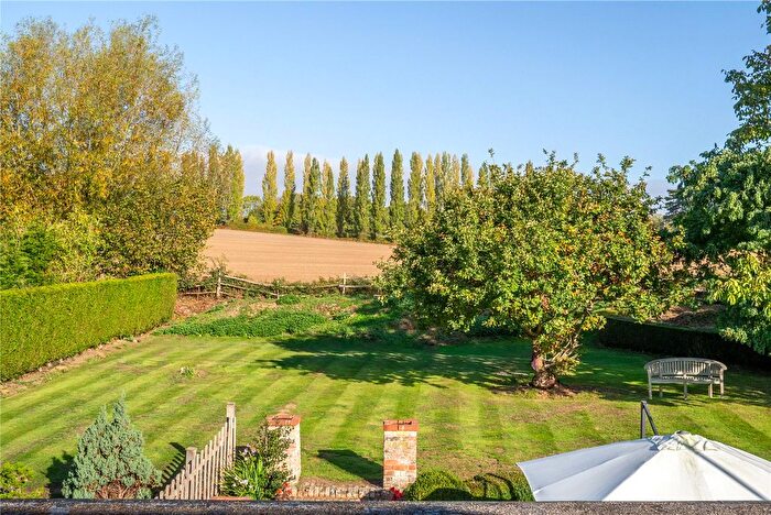 4 Bedroom Detached House For Sale In Byes Lane, Silchester, Hampshire, RG7