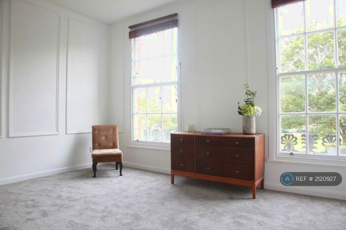 2 Bedroom Flat To Rent In Peckham, London, SE15