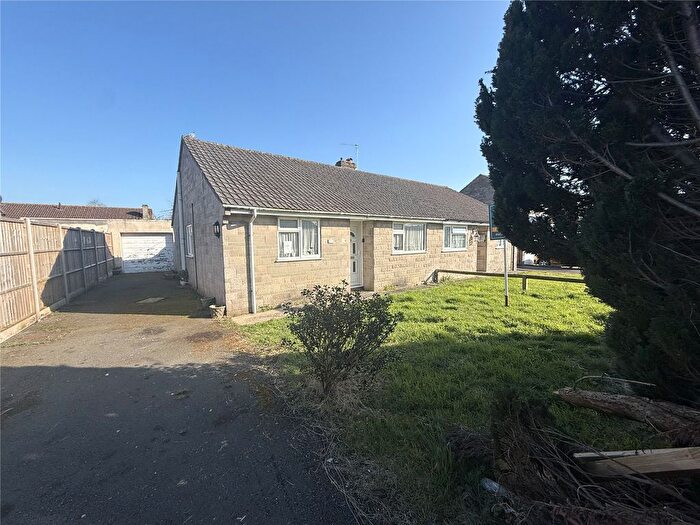 2 Bedroom Bungalow For Sale In Highfield Way, Somerton, Somerset, TA11