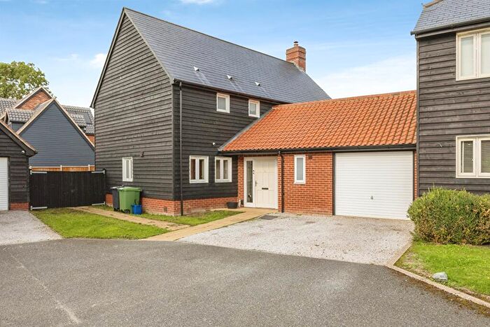 4 Bedroom Detached House For Sale In School View, Caston, Attleborough, NR17