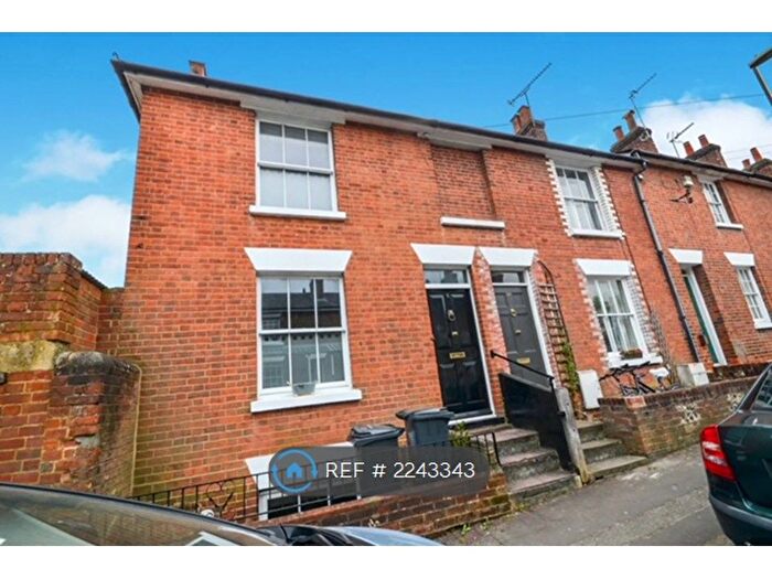 3 Bedroom Semi-Detached House To Rent In Newburgh Street, Winchester, SO23