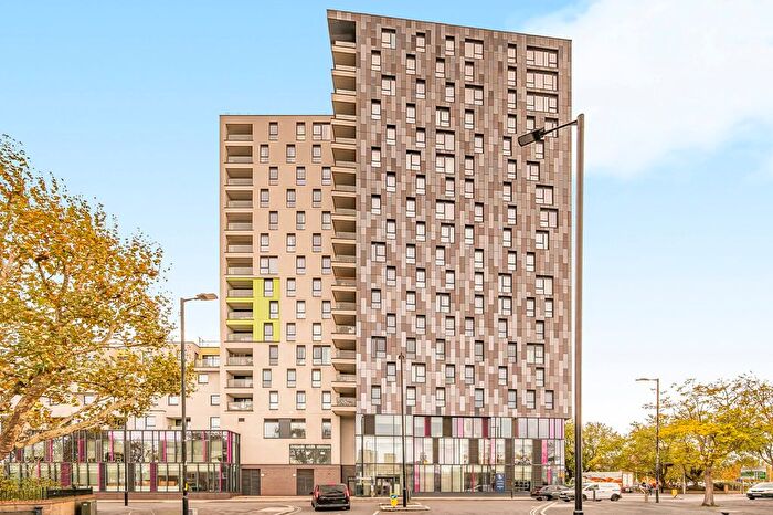 2 Bedroom Flat For Sale In Rotherhithe New Road, South Bermondsey, SE16