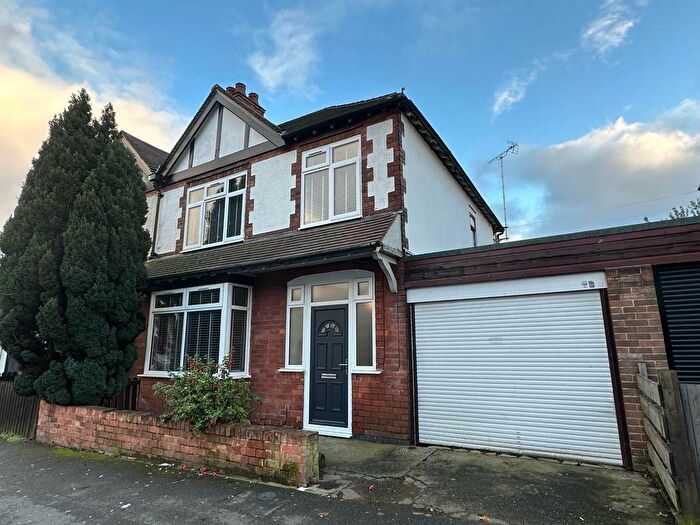 3 Bedroom House To Rent In Uttoxeter New Road, Derby, DE22