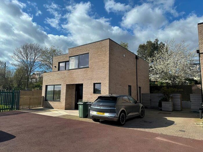 4 Bedroom Detached House To Rent In Gulliver Place, Muswell Hill, N10