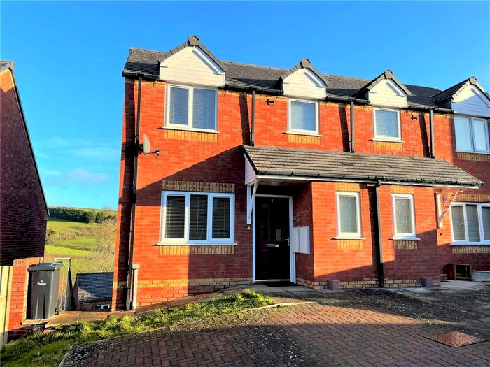 3 Bedroom Semi-Detached House To Rent In Brynmor Park, Newtown, Powys SY16