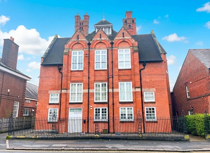 1 Bedroom Flat For Sale In Clarendon Park Road, Leicester, LE2