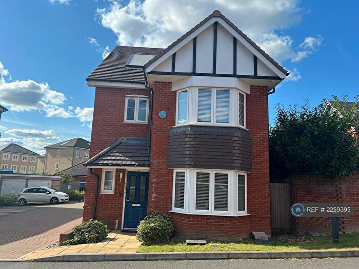 3 Bedroom Detached House To Rent In Poppy Close, Slough, SL3