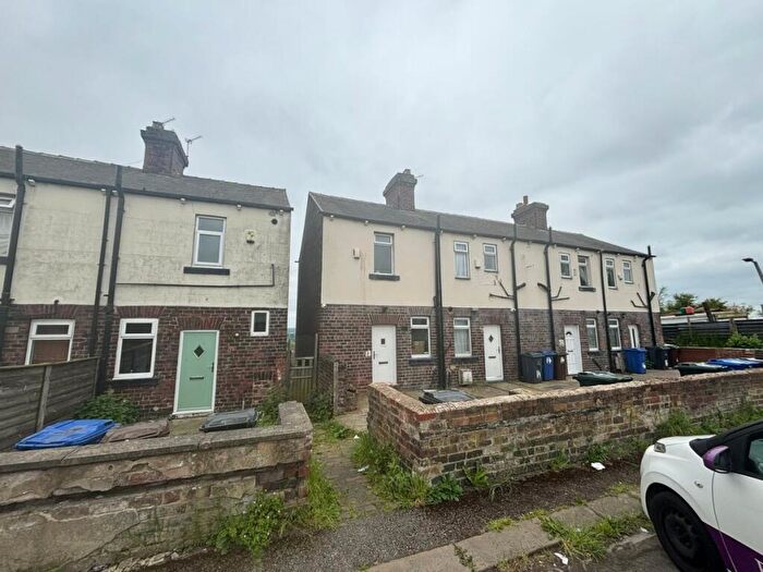2 Bedroom Terraced House To Rent In College Terrace, Darfield, S73