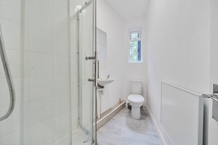 1 Bedroom Detached House For Sale In Courthill Road, Lewisham, London, SE13