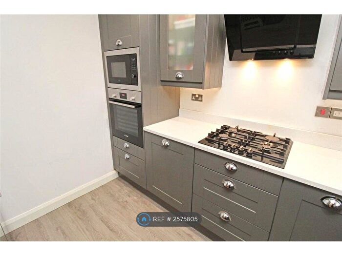 4 Bedroom Terraced House To Rent In Oakworth Avenue, Broughton, Milton Keynes, MK10