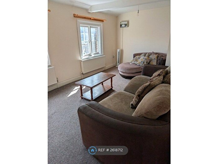 1 Bedroom Flat To Rent In High Street, King's Lynn, PE30