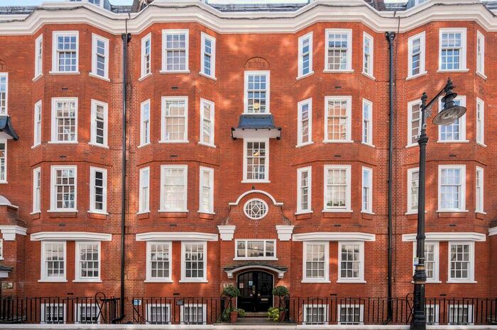 1 Bedroom Flat To Rent In Carrington Street, Mayfair, London, W1J