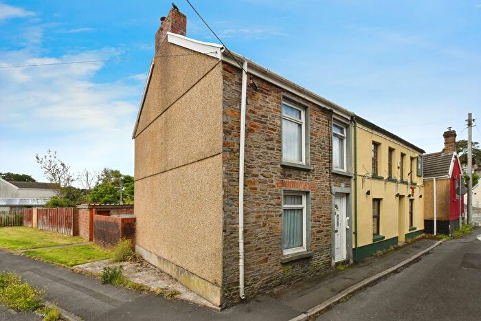 3 Bedroom Semi-Detached House For Sale In Salem Road, Llanelli, Carmarthenshire, SA15