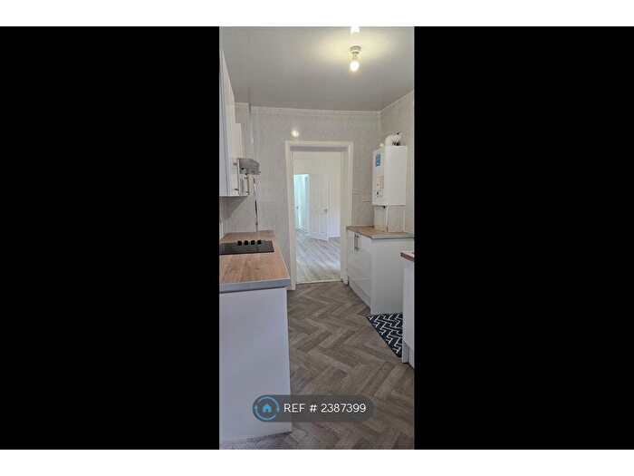 2 Bedroom Flat To Rent In Howe Street, Gateshead, NE8