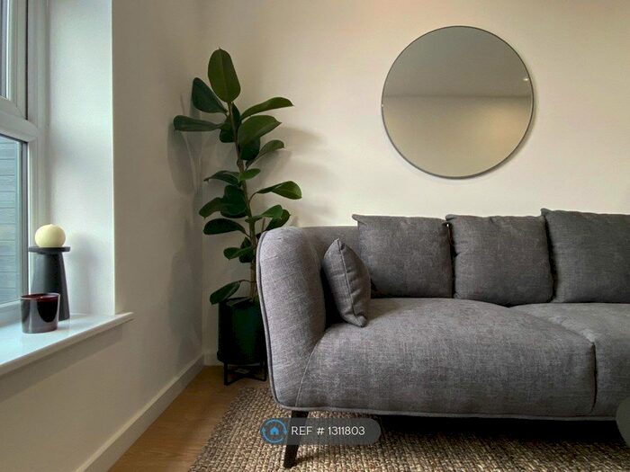 1 Bedroom Flat To Rent In Deangate, Bolton, BL1