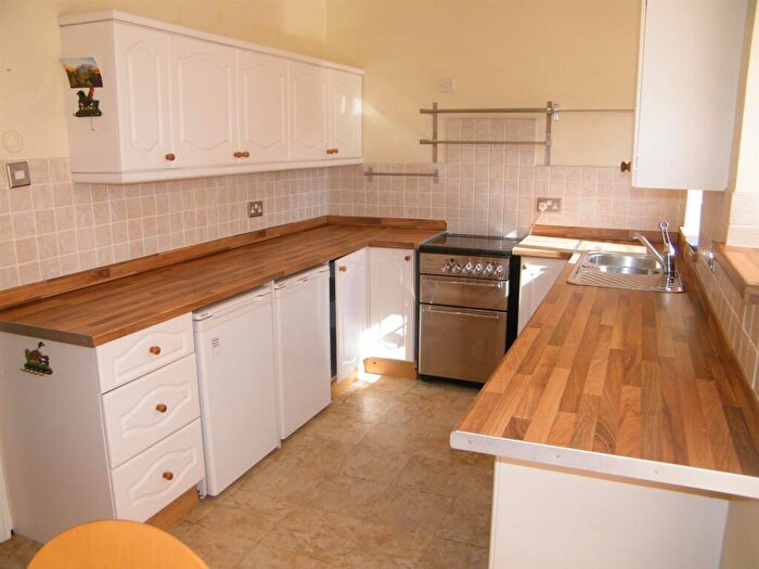 2 Bedroom House To Rent In Middle Park Avenue, Mottingham, SE9
