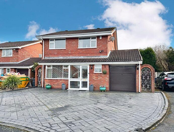 4 Bedroom Detached House For Sale In Marlborough Close, Four Oaks, Sutton Coldfield, B74