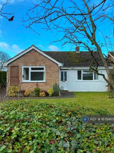 3 Bedroom Bungalow To Rent In Meadway, Market Deeping, Peterborough, PE6