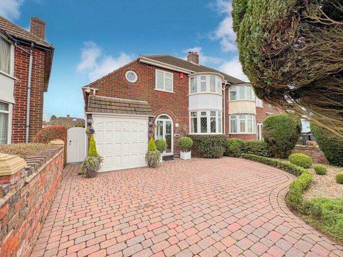 3 Bedroom Semi Detached House For Sale In Queslett Road East, Streetly