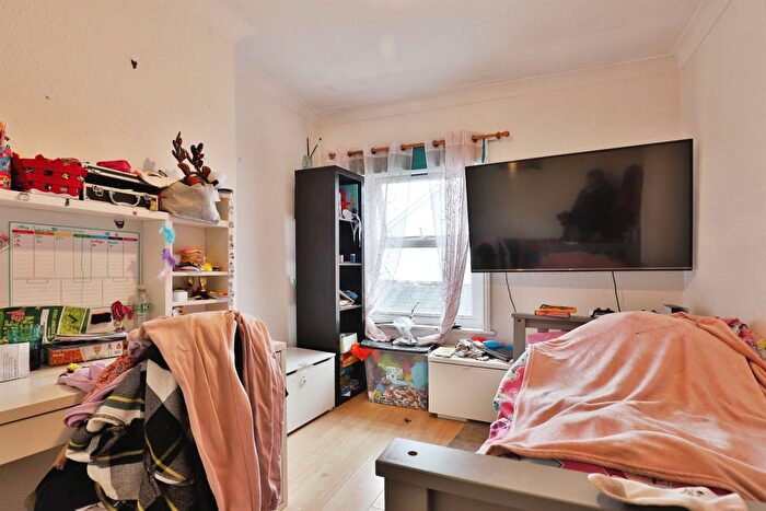 3 Bedroom Terraced House For Sale In Victoria Place, Bournemouth, BH1