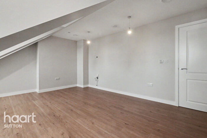 1 Bedroom Apartment To Rent In Sutton Court Road, Sutton, SM1