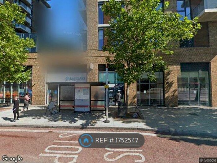 3 Bedroom Flat To Rent In Compton House, London, SE18