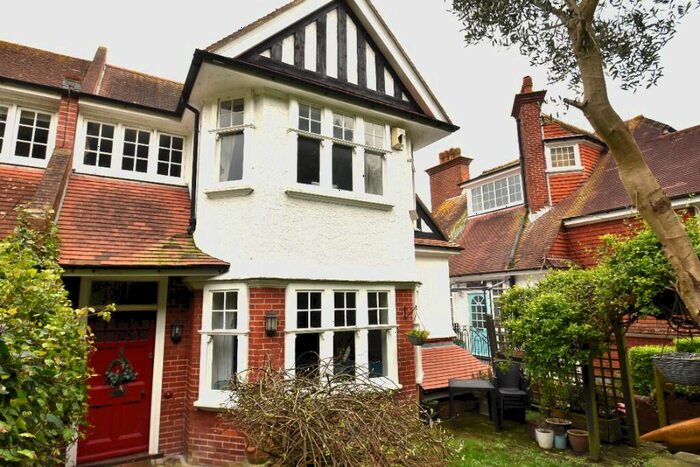 4 Bedroom Semi-Detached House To Rent In Upper Dukes Drive, Eastbourne, East Sussex, BN20