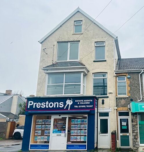 2 Bedroom Maisonette To Rent In A Lias Road, Porthcawl, CF36