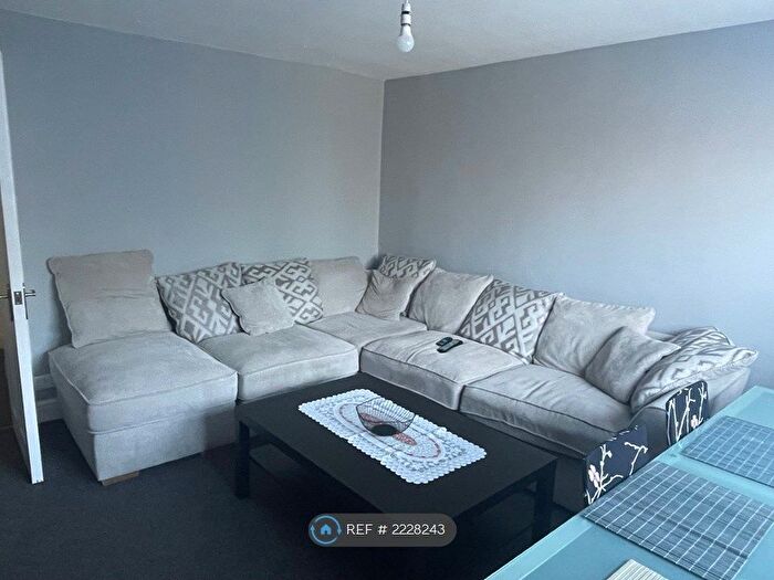 1 Bedroom Flat To Rent In Dorset Road, Sutton, SM2