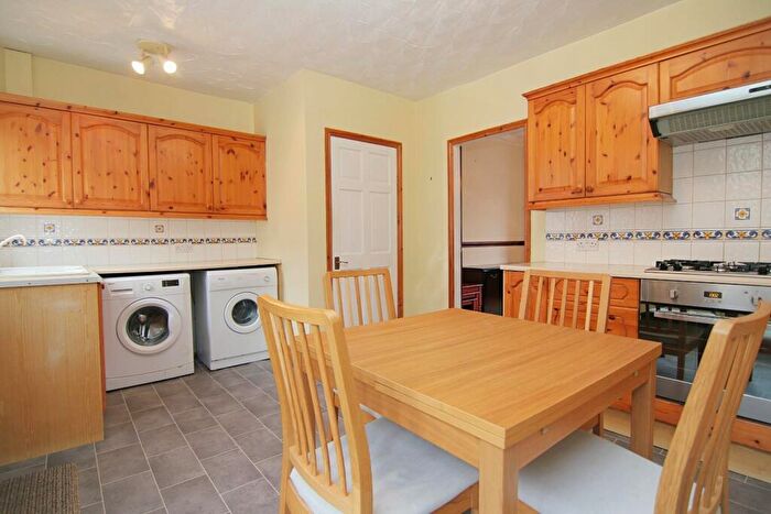 3 Bedroom Terraced House For Sale In Stanningley Road, Leeds, LS13