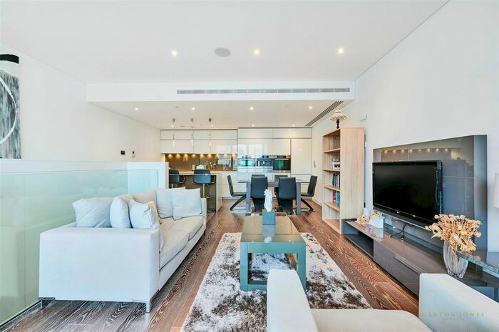 2 Bedroom Maisonette To Rent In Strand, London, WC2R