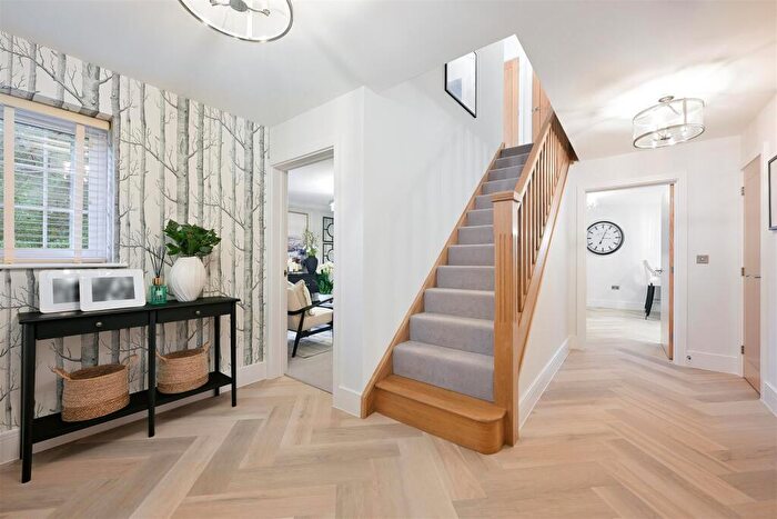 4 Bedroom Detached House For Sale In Shelvers Way, Tadworth, KT20