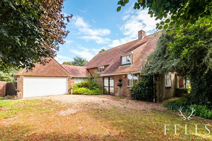 4 Bedroom Detached House For Sale In Winterborne Zelston, Blandford Forum, DT11