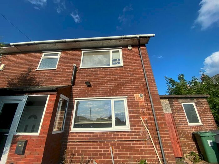 3 Bedroom Property To Rent In Croxdene Avenue, Bloxwich, Walsall, WS3