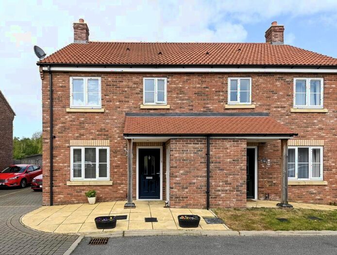 3 Bedroom Semi-Detached House For Sale In Orchard Close, Tilney St. Lawrence, King's Lynn, PE34