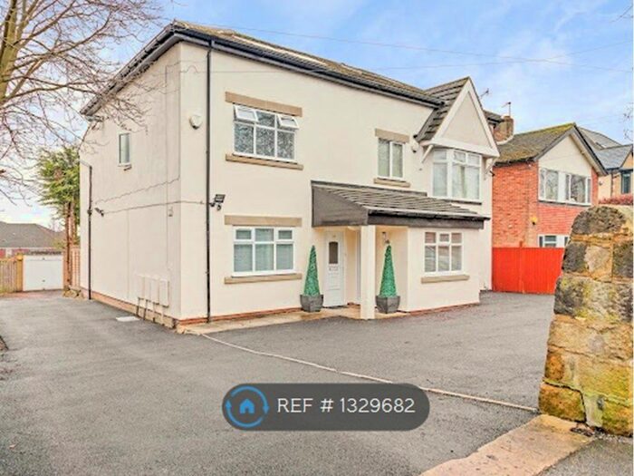 2 Bedroom Flat To Rent In Alwoodley Lane, Leeds, LS17