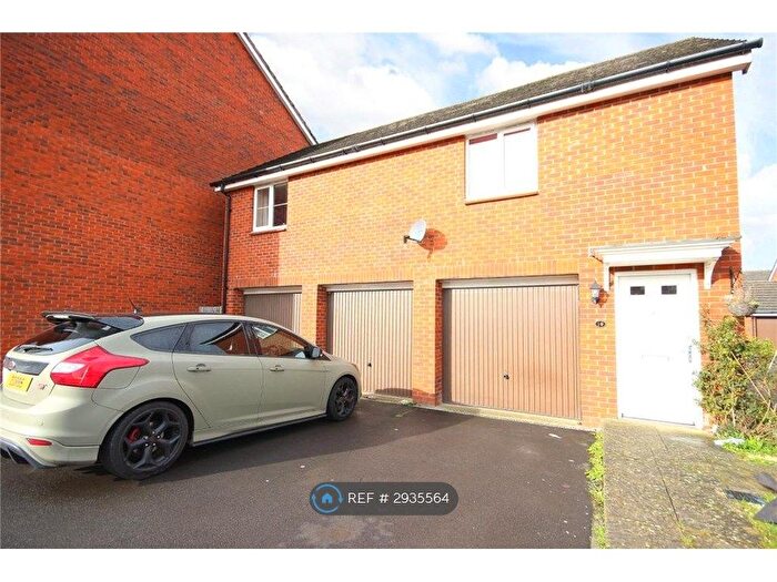 2 Bedroom Flat To Rent In Horfield, Bristol, BS7