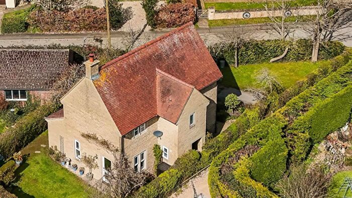 3 Bedroom House For Sale In Haresfield, Stonehouse, GL10