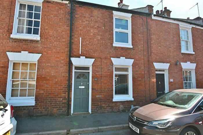 2 Bedroom Terraced House For Sale In Hill Street, Leamington Spa, CV32