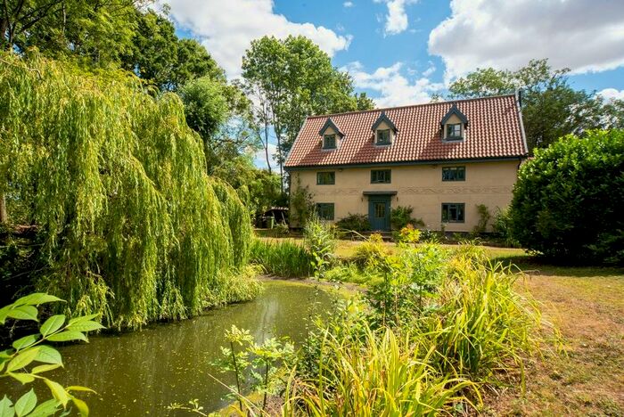 6 Bedroom Detached House For Sale In Audley End, Burston, Diss, Norfolk, IP22