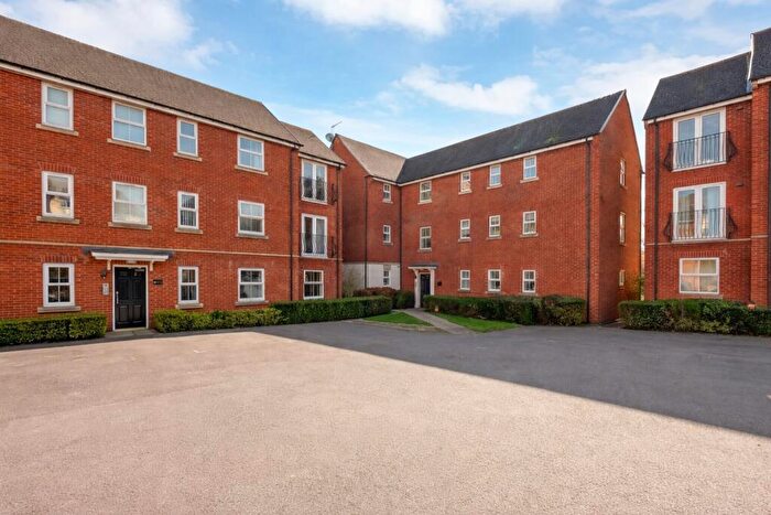 2 Bedroom Apartment For Sale In Linnet Court, Uppingham, LE15
