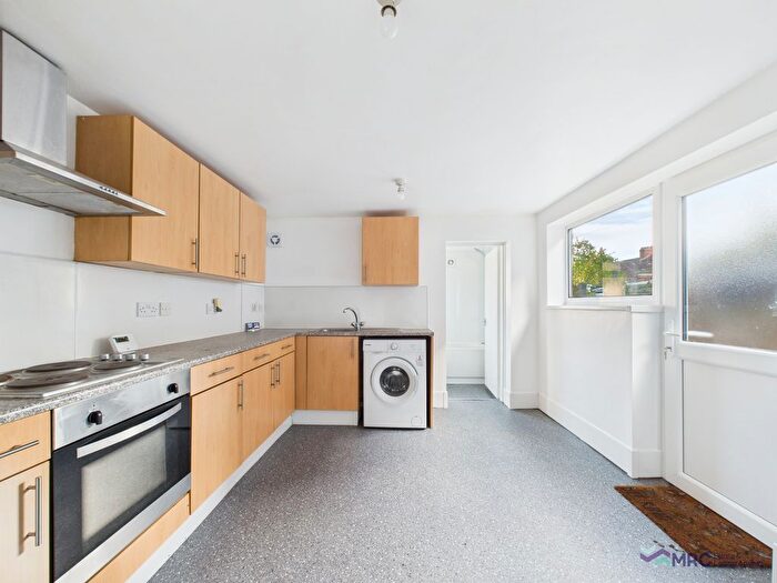 2 Bedroom Flat To Rent In Albert Avenue, Anlaby Road, HU3