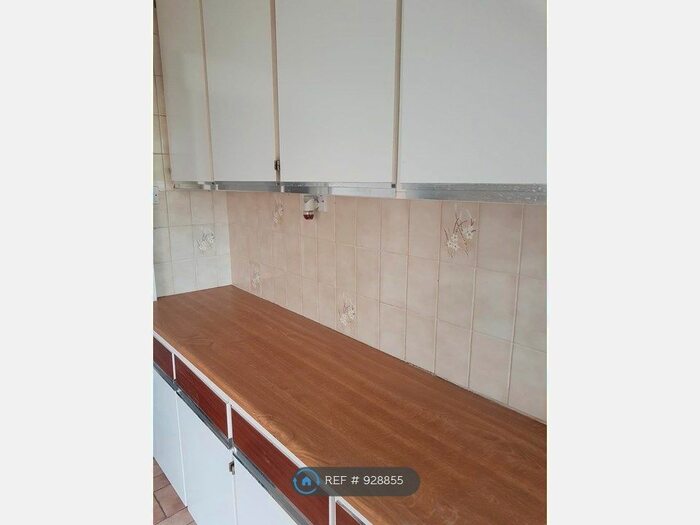 4 Bedroom Semi-Detached House To Rent In Woodlands Farm Road, Birmingham, B24