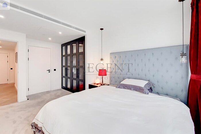 2 Bedroom Apartment To Rent In Merino Gardens, London Dock, E1W