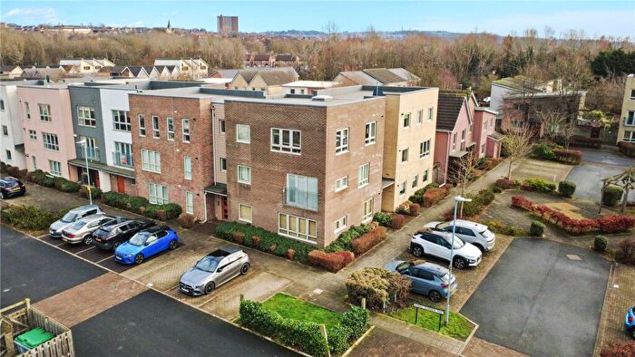 Flat To Rent In North Side, Gateshead, Tyne And Wear, NE8