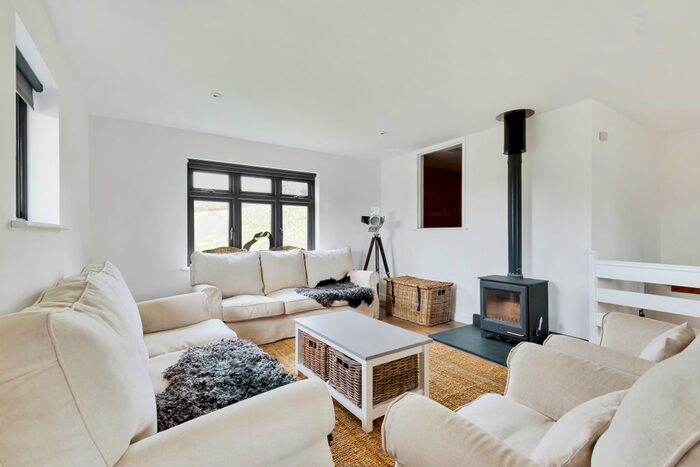 4 Bedroom Detached House For Sale In Sherwell Close, Staverton, Totnes, TQ9