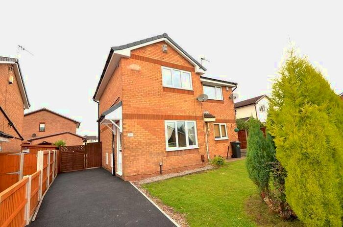 2 Bedroom Semi-Detached House To Rent In Wharfedale, Westhoughton, Bolton, BL5