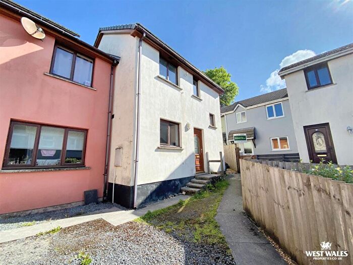 2 Bedroom End Of Terrace House For Sale In Victoria Close, Narberth, SA67