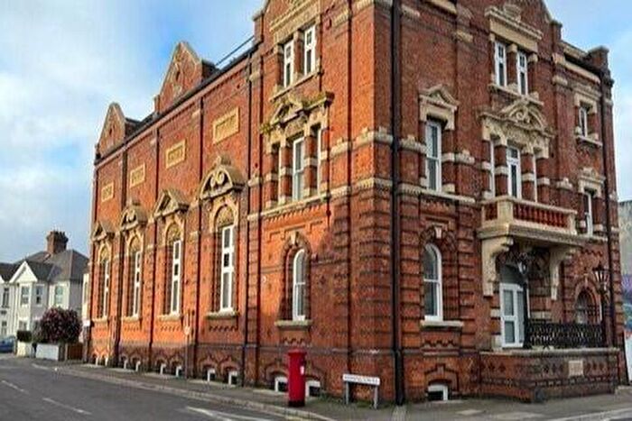 2 Bedroom Flat To Rent In Christchurch Road, Pokesdown, BH7