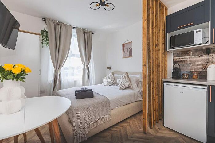 Studio To Rent In Highbury, N5